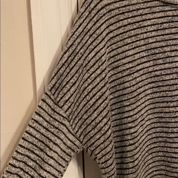 Hooded Tunic - Picture 2 of 4